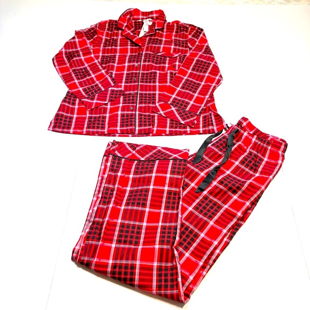 Victoria’s Secret Soft Tartan Pajama Set Plaid Sleepwear Loungewear Small NWT